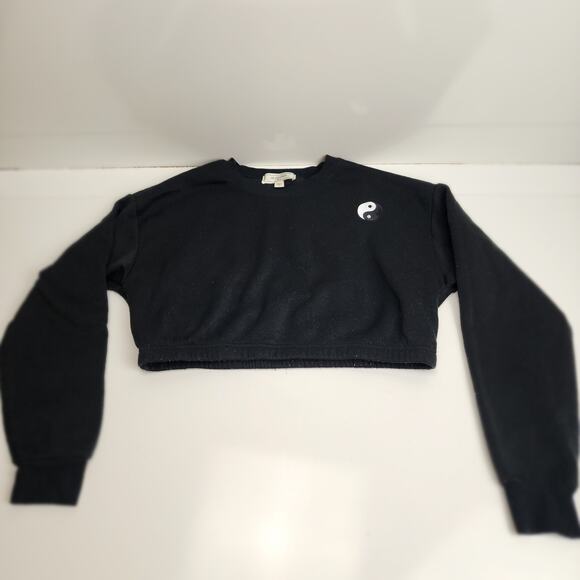 No Comment Black Long Sleeve Yin-Yang Pull-On Crop Top Sweatshirt Juniors Size L - Picture 1 of 6